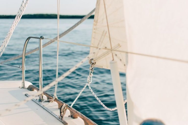 Eco-friendly Yachting: How to Sail Sustainably
