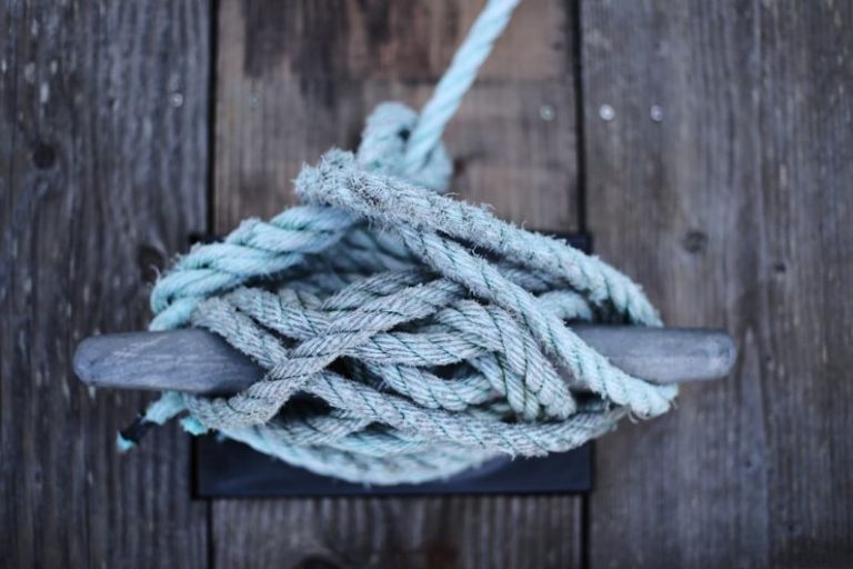 Mastering Knots: a Guide for Every Sailor