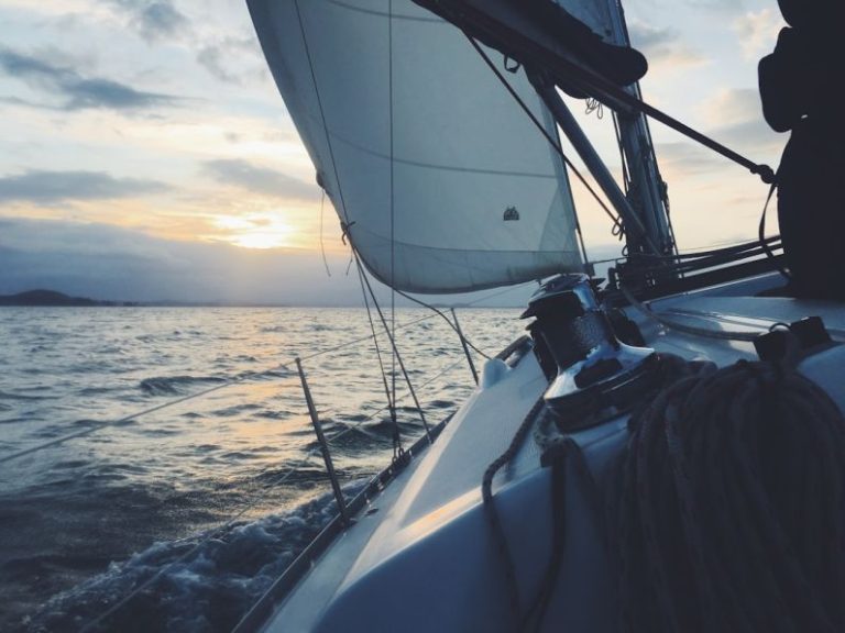 Understanding the Basics of Yacht Sailing