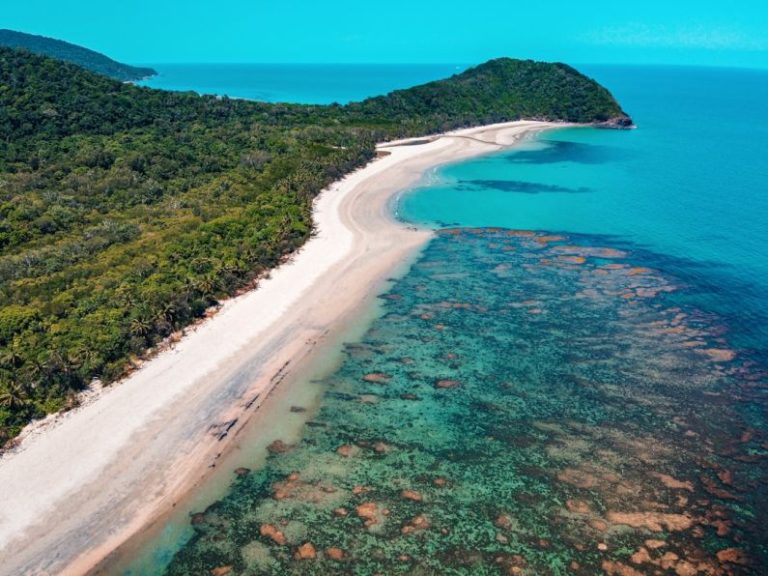 Exploring Australia’s Great Barrier Reef by Boat